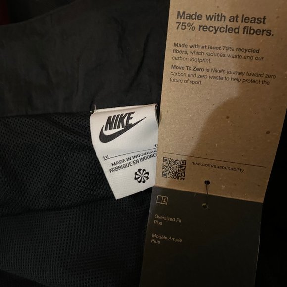 Nike Sportswear Essential Woven Jacket 1X - Picture 14 of 15